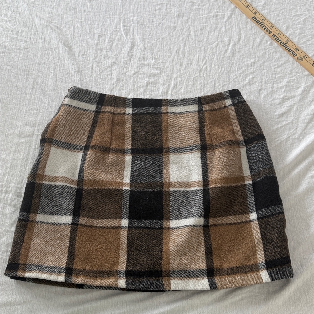 Wool Blend Brown/black Plaid Lined Mini Skirt Womens Size Small. 20 % wool